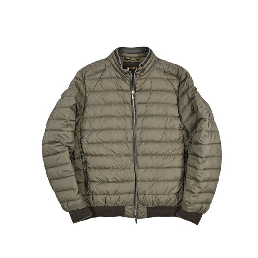 MOORER "STARUSS - S3" ストレッチナイロン スタンドカラーライトダウンジャケット / ACQUA RESISTANT(撥水)｜418257｜GUARDAROBA MILANO OFFICIAL STORE