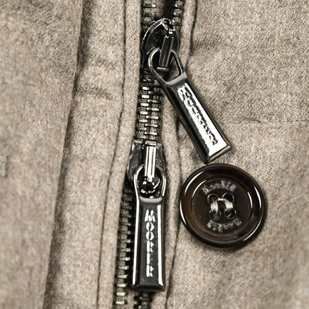 《レディース》MOORER "VETIVER - IL" カシミヤ100% スタンドカラーダウンコート｜420425｜GUARDAROBA MILANO OFFICIAL STORE