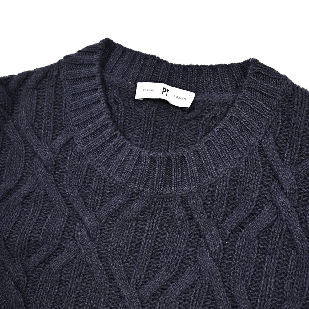 PT TORINO カシミヤ混ウール クルーネックケーブルニットセーター｜430524-50｜GUARDAROBA MILANO OFFICIAL STORE
