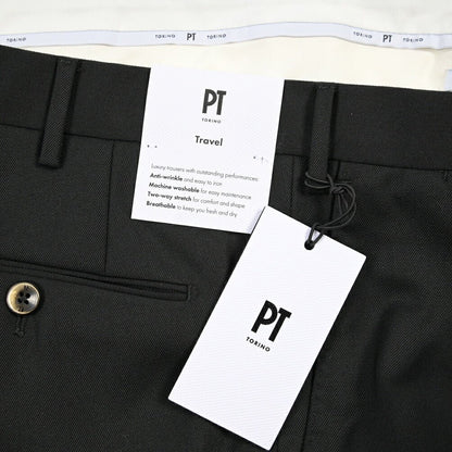 PT TORINO Travel “SUPERSLIM FIT” 高機能ストレッチウール ノータックスラックス / TECHNO WASHABLE WOOL ブラック 54 | GUARDAROBA MILANO OFFICIAL STORE