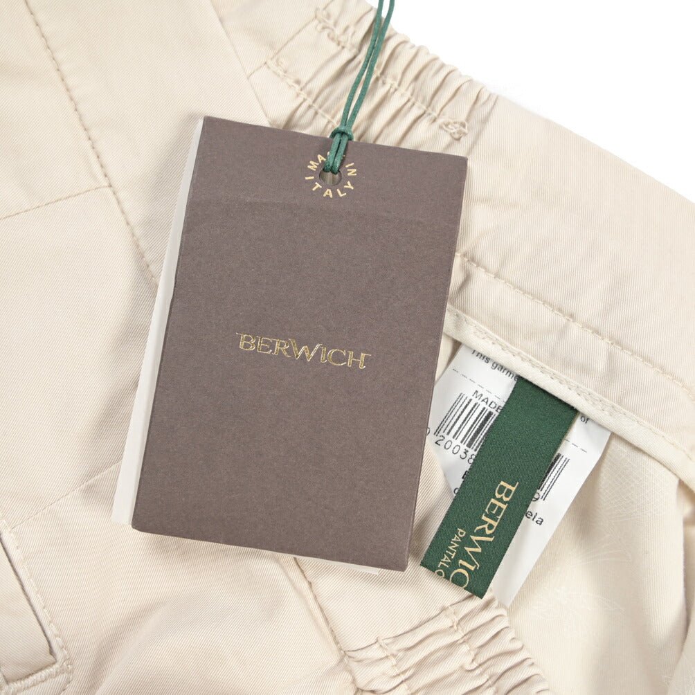 SALE｜BERWICH “BERMUDA ELAX-GD” ストレッチコットン ノータックショーツ オフホワイト(latte802) 54 | GUARDAROBA MILANO OFFICIAL STORE