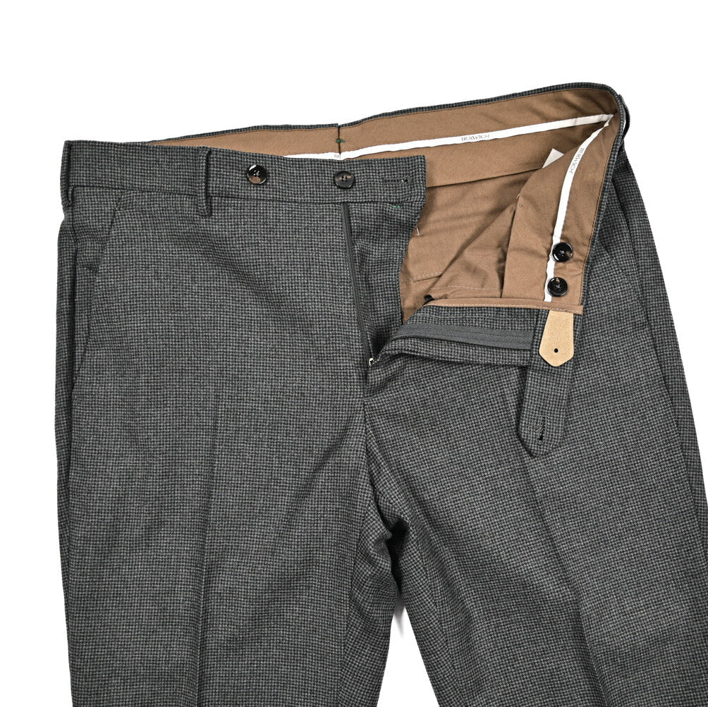 SALE｜BERWICH "MORELLO" サキソニーウールノータックスラックス｜433261-46｜GUARDAROBA MILANO OFFICIAL STORE