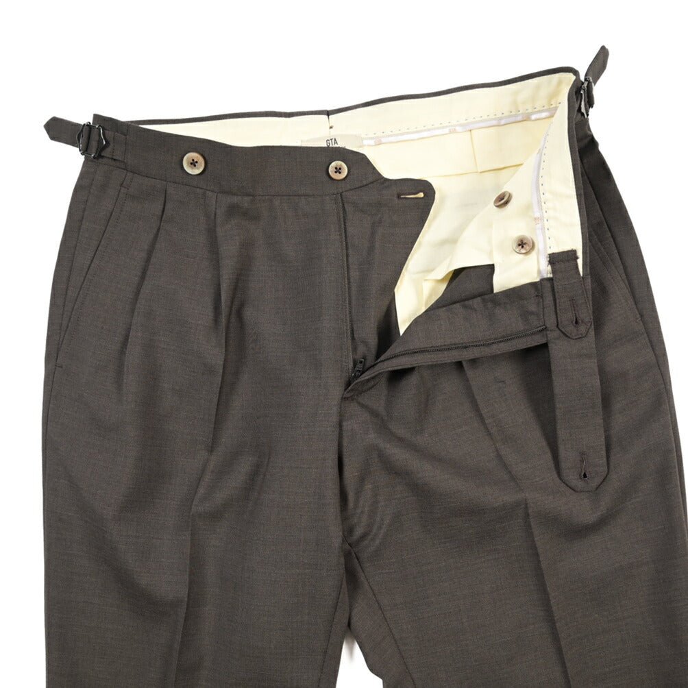 SALE｜GTA “HERRICK” ヴァージンウール100% ツータックスラックス / COMFORT FIT ダークブラウン 48 | GUARDAROBA MILANO OFFICIAL STORE