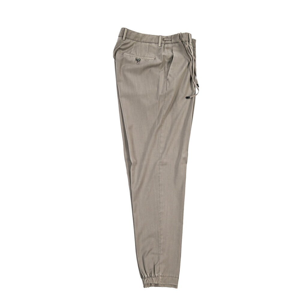 SALE｜GTA “HERRICK JOG NEW” ヴァージンウール100% ドローコード付きジョガーパンツ / COMFORT FIT グレージュ 46 | GUARDAROBA MILANO OFFICIAL STORE