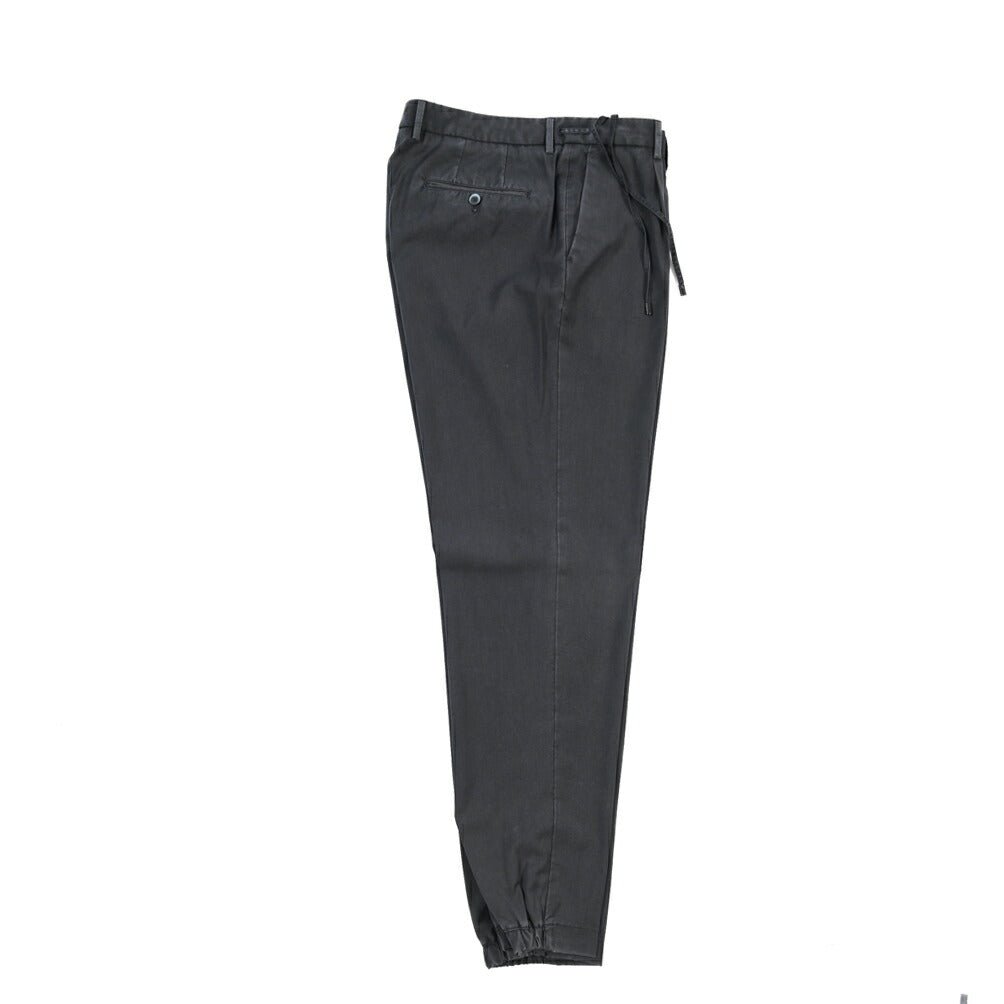 SALE｜GTA “HERRICK JOG NEW” ヴァージンウール100% ドローコード付きジョガーパンツ / COMFORT FIT ネイビー 48 | GUARDAROBA MILANO OFFICIAL STORE