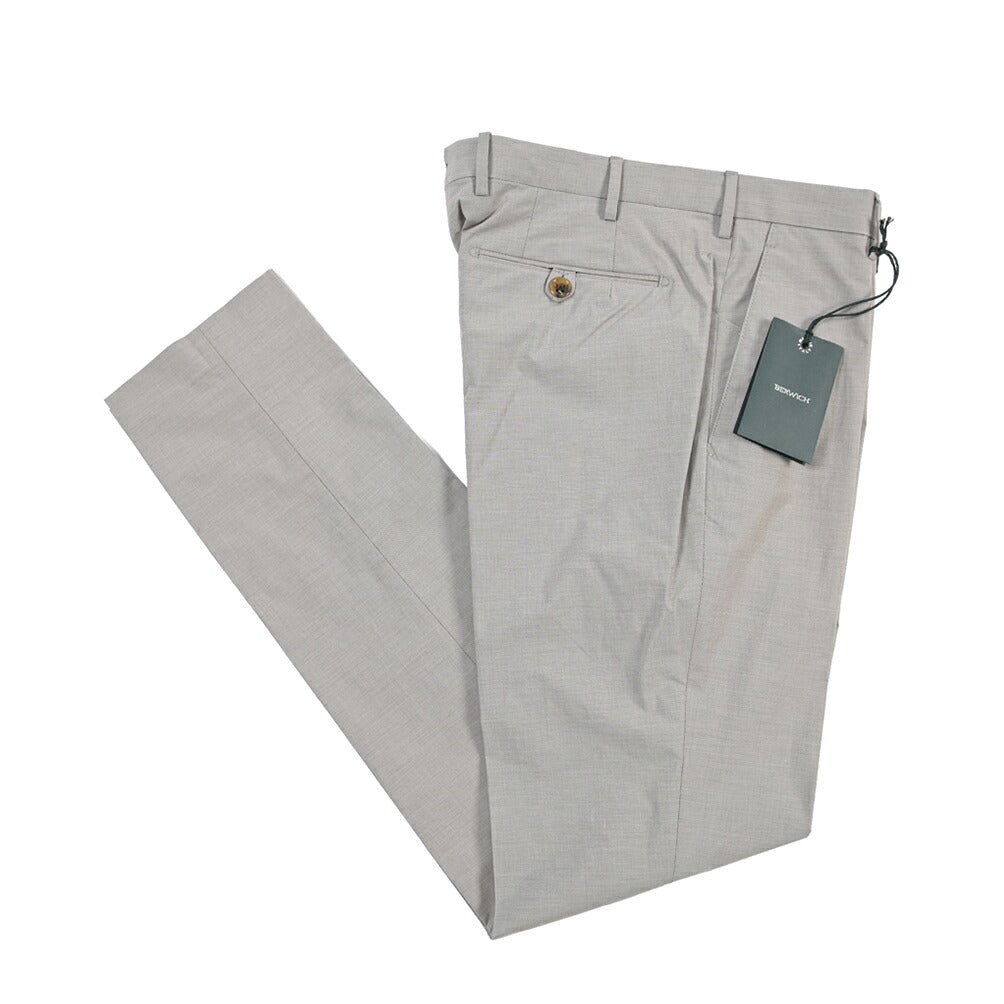 SUMMER SALE｜26SS BERWICH “MORELLO” ストレッチコットン ノータックチノパンツ グレー(khaky) 44 | GUARDAROBA MILANO OFFICIAL STORE
