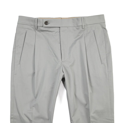 SUMMER SALE｜26SS BERWICH “RETRO THECA 1P” ストレッチコットン ワンタックチノパンツ グレー(grey) 44 | GUARDAROBA MILANO OFFICIAL STORE