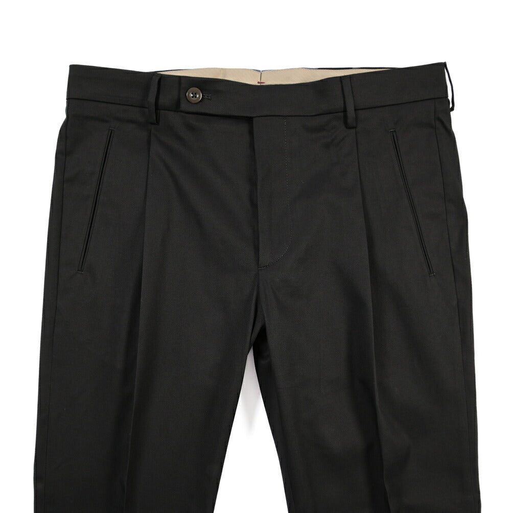 SUMMER SALE｜26SS BERWICH “RETRO THECA 1P” ストレッチコットン ワンタックパンツ ブラック(black) 44 | GUARDAROBA MILANO OFFICIAL STORE