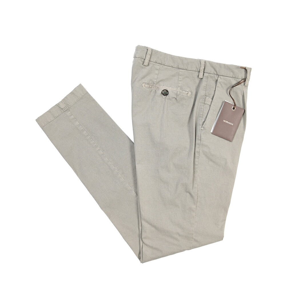 SUMMER SALE｜BERWICH “MORELLO 1P-GD” ストレッチコットン ワンタックチノパンツ グレー(conza701) 48 | GUARDAROBA MILANO OFFICIAL STORE