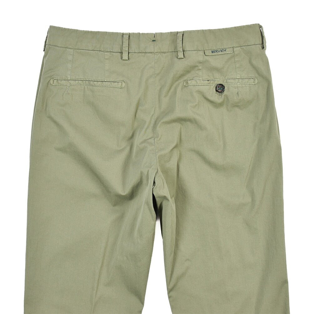 SUMMER SALE｜BERWICH “MORELLO-GD” ストレッチコットン ノータックチノパンツ カーキグリーン(verde9517) 48 | GUARDAROBA MILANO OFFICIAL STORE