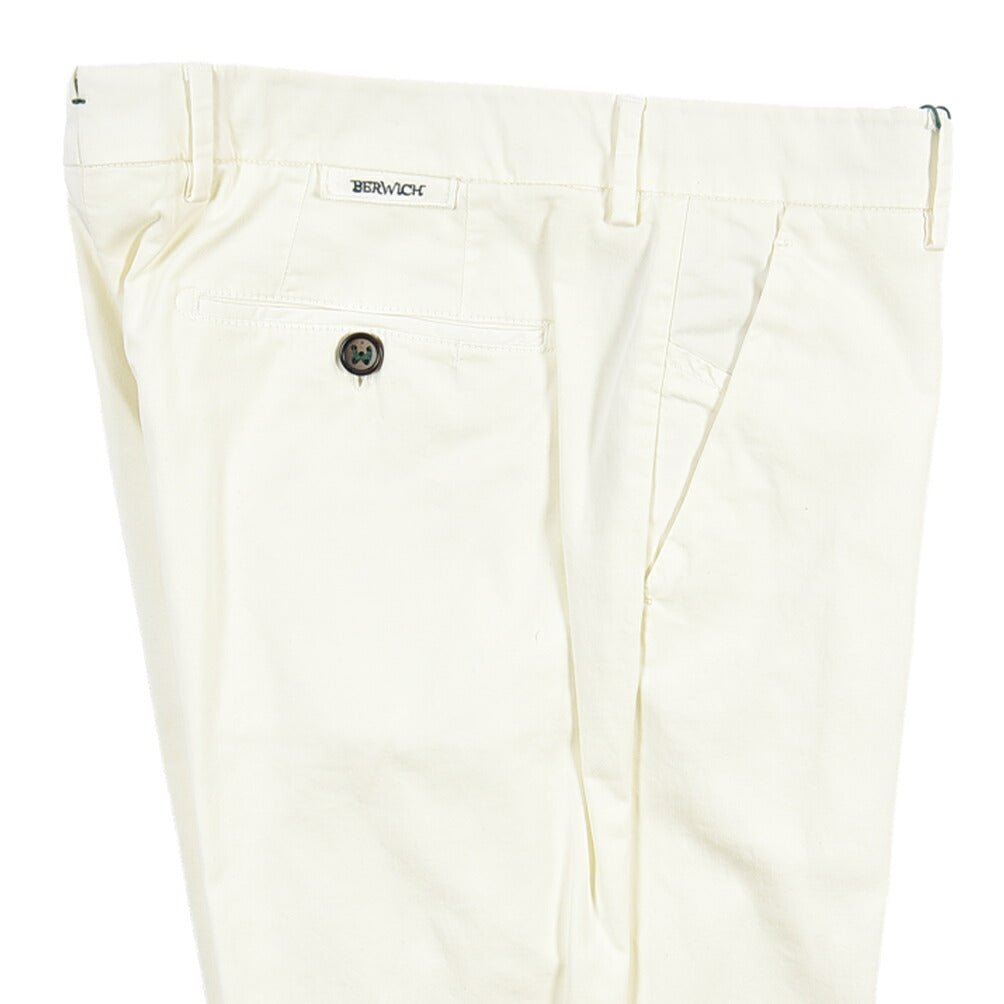 SUMMER SALE｜BERWICH “MORELLO-GD” ストレッチコットン ノータックチノパンツ ホワイト(panna001) 48 | GUARDAROBA MILANO OFFICIAL STORE