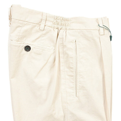 SUMMER SALE｜BERWICH “RETRO ELAX-GD” ストレッチコットン ワンタックチノパンツ オフホワイト(latte802) 48 | GUARDAROBA MILANO OFFICIAL STORE