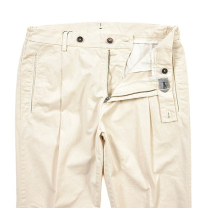 SUMMER SALE｜BERWICH “RETRO ELAX-GD” ストレッチコットン ワンタックチノパンツ オフホワイト(latte802) 48 | GUARDAROBA MILANO OFFICIAL STORE
