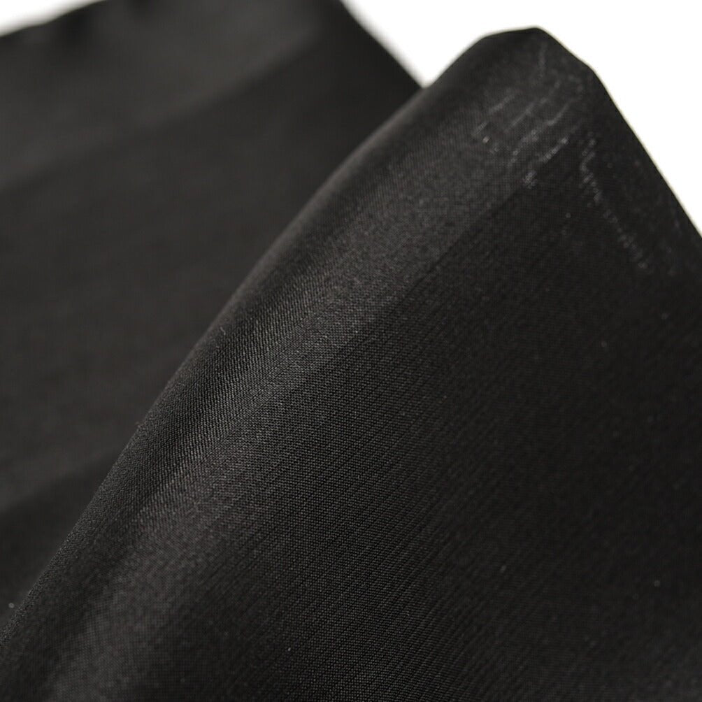 TOM FORD シルク100% ポケットチーフ｜428762｜GUARDAROBA MILANO OFFICIAL STORE