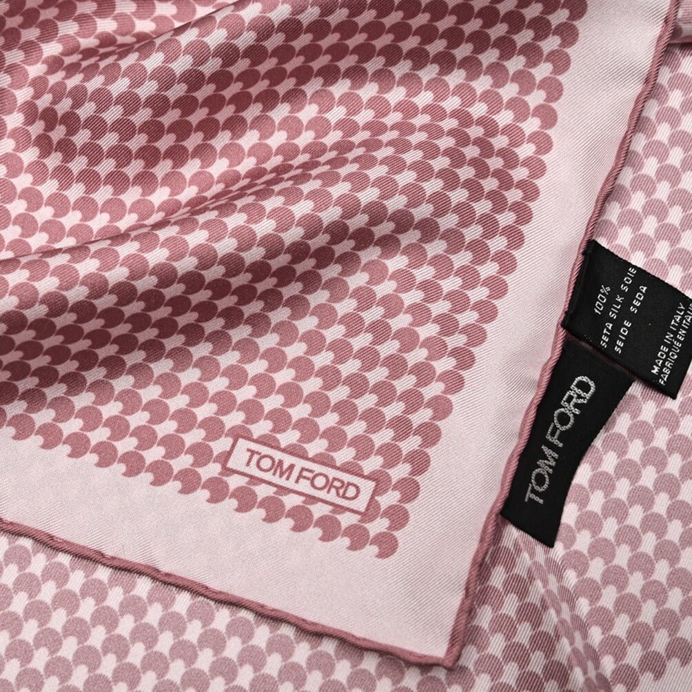 TOM FORD シルク100% ポケットチーフ｜428859｜GUARDAROBA MILANO OFFICIAL STORE