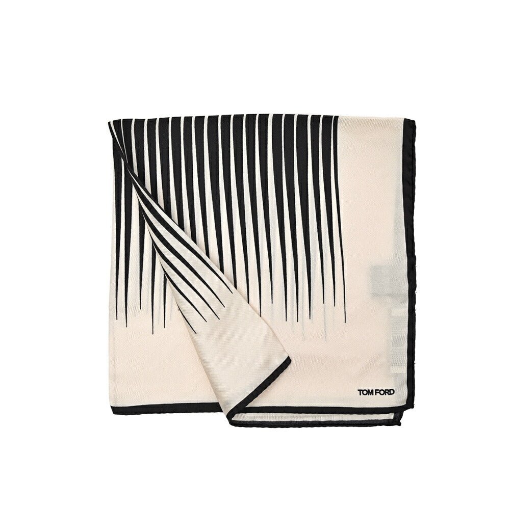TOM FORD シルク100% ポケットチーフ｜428882｜GUARDAROBA MILANO OFFICIAL STORE