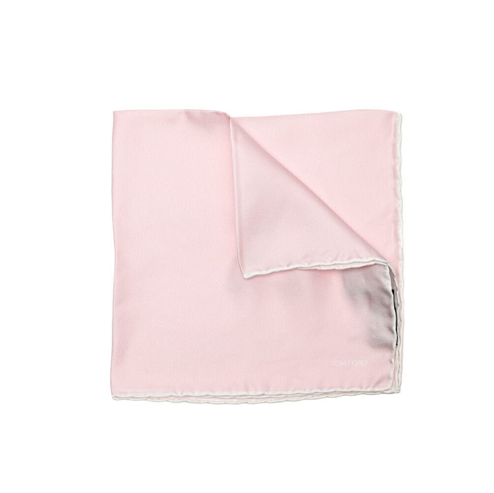 TOM FORD シルク100% ポケットチーフ｜428900｜GUARDAROBA MILANO OFFICIAL STORE