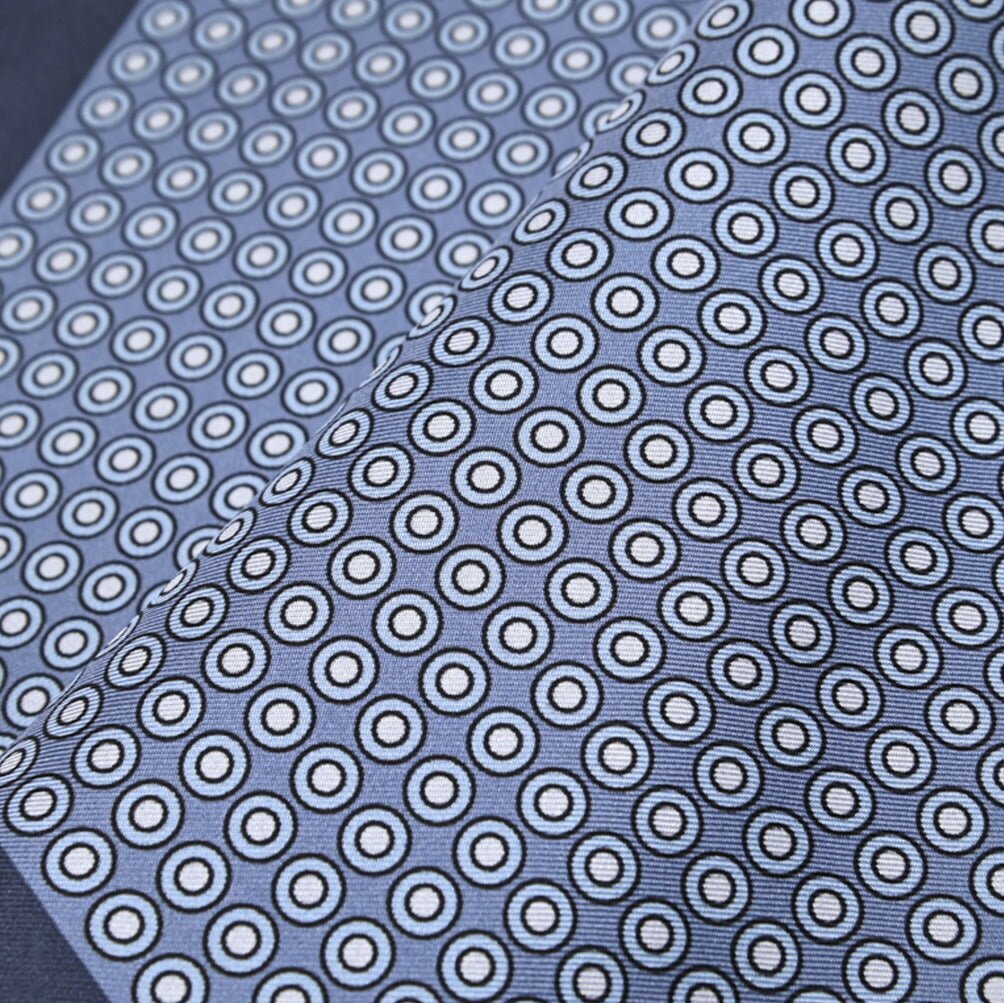 TOM FORD シルク100% ポケットチーフ｜428906｜GUARDAROBA MILANO OFFICIAL STORE