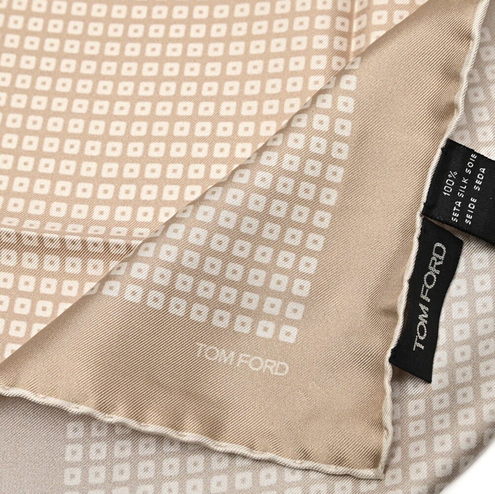 TOM FORD シルク100% ポケットチーフ｜428908｜GUARDAROBA MILANO OFFICIAL STORE