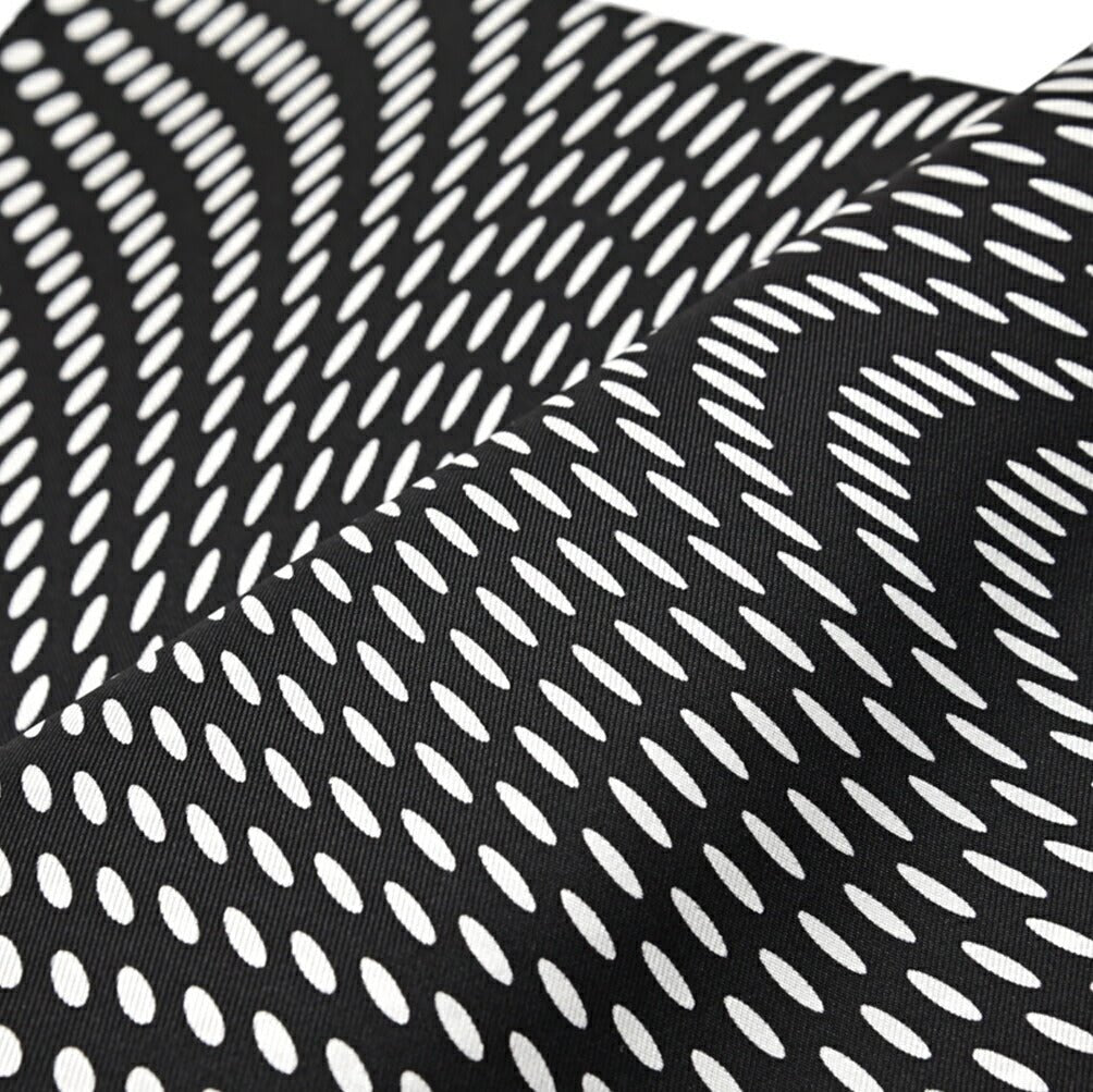 TOM FORD シルク100% ポケットチーフ｜428912｜GUARDAROBA MILANO OFFICIAL STORE