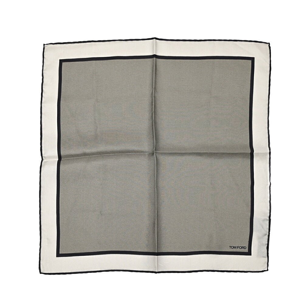 TOM FORD シルク100% ポケットチーフ｜428926｜GUARDAROBA MILANO OFFICIAL STORE