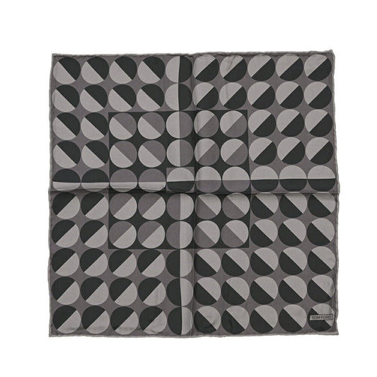 TOM FORD シルク100% ポケットチーフ グレー 38cm×38cm | GUARDAROBA MILANO OFFICIAL STORE