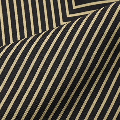 TOM FORD シルク100% 幾何柄ポケットチーフ｜428993｜GUARDAROBA MILANO OFFICIAL STORE