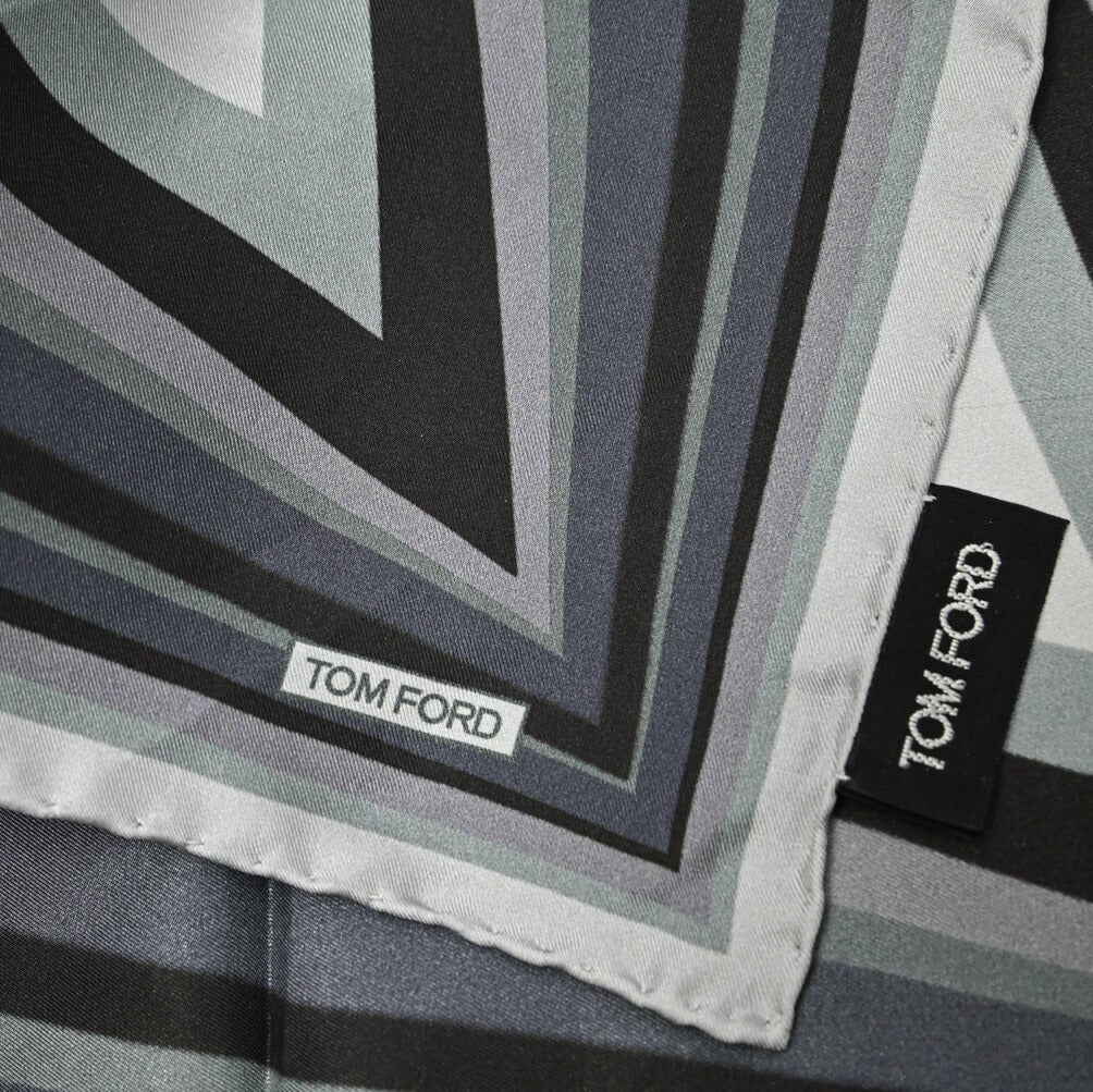 TOM FORD シルク100% 幾何柄ポケットチーフ｜428997｜GUARDAROBA MILANO OFFICIAL STORE