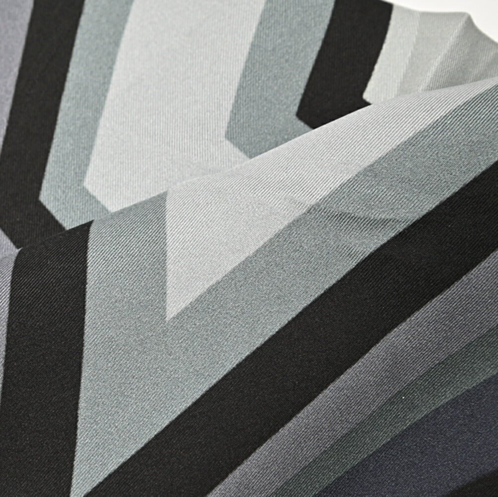 TOM FORD シルク100% 幾何柄ポケットチーフ｜428997｜GUARDAROBA MILANO OFFICIAL STORE