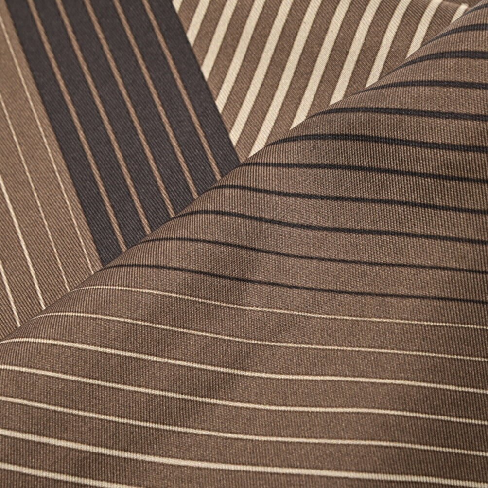 TOM FORD シルク100% ポケットチーフ｜429011｜GUARDAROBA MILANO OFFICIAL STORE