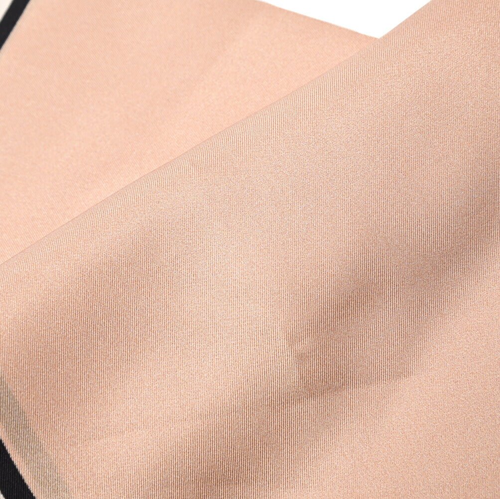 TOM FORD シルク100% ポケットチーフ｜429022｜GUARDAROBA MILANO OFFICIAL STORE