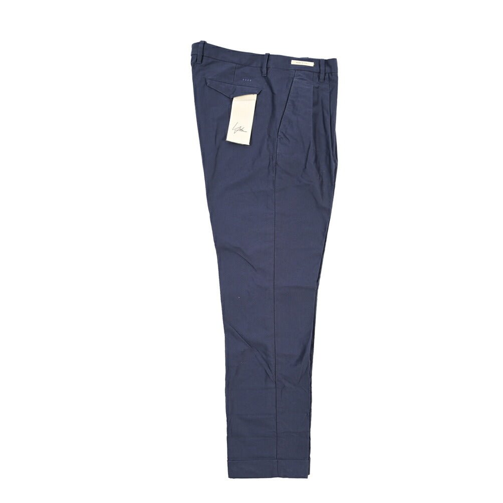YCHAI “ROBUSTO” コットン100% ツータックチノパンツ / TAPERED FIT ネイビー(BLU) 33 | GUARDAROBA MILANO OFFICIAL STORE