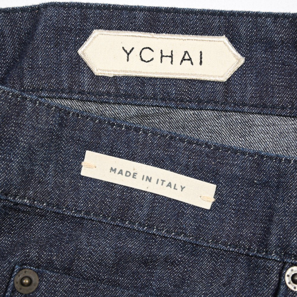 YCHAI “ROBUSTO” コットン100% ノータックデニムスラックス(デニスラ) / TAPERED FIT ネイビー(INDIGO) 32 | GUARDAROBA MILANO OFFICIAL STORE