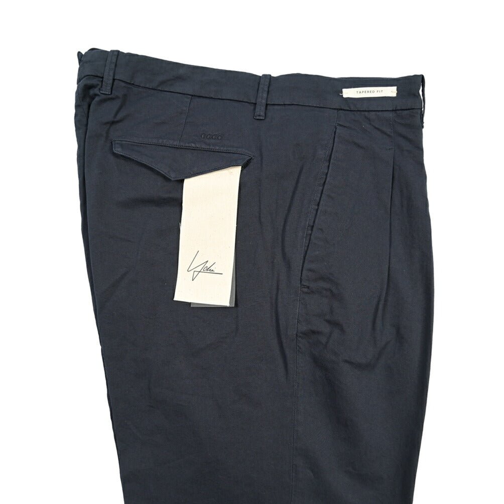 YCHAI “ROBUSTO” リネン混コットン ツータックストレッチパンツ / TAPERED FIT ネイビー(BLU) 30 | GUARDAROBA MILANO OFFICIAL STORE