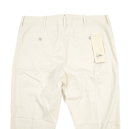 YCHAI “ROBUSTO” ストレッチコットン ノータックチノパンツ / TAPERED FIT オフホワイト(STUCCO) 33 | GUARDAROBA MILANO OFFICIAL STORE