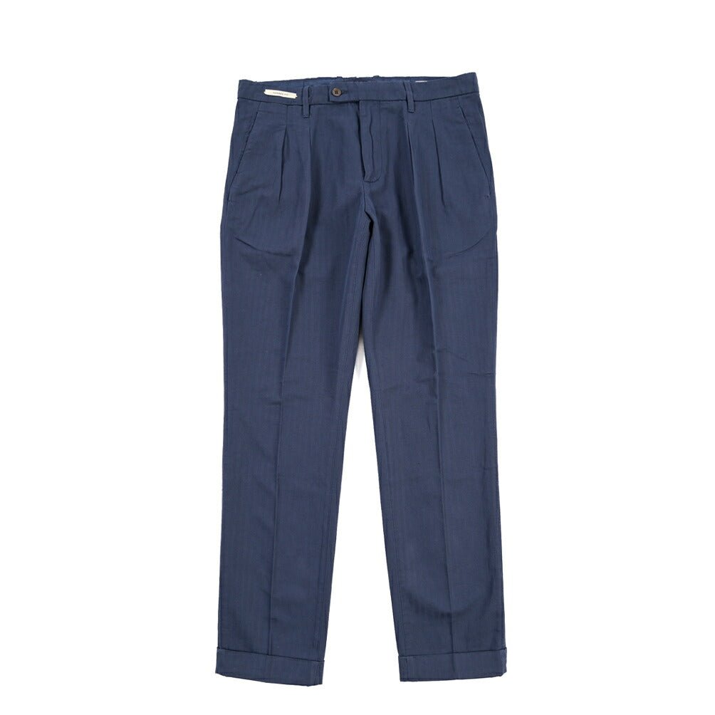 YCHAI “ROBUSTO” リネン混コットン ツータックヘリンボーンパンツ / TAPERED FIT ネイビー(BLU) 31 | GUARDAROBA MILANO OFFICIAL STORE